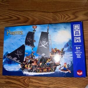 Sillbird Pirate Ship Building Set